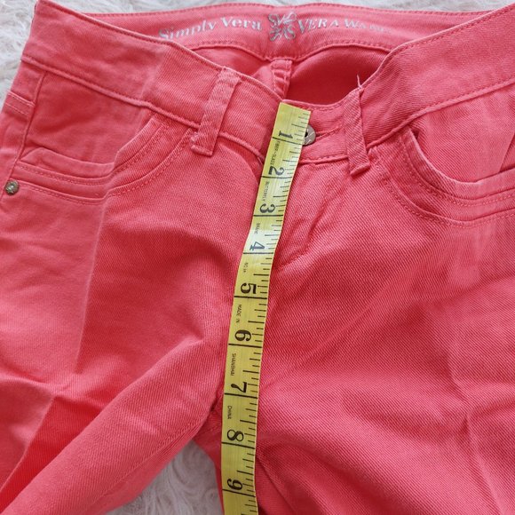 Simply Vera Vera Wang Women's Red Straight Leg Low Rise Denim Jeans Size: 2 - Picture 11 of 12